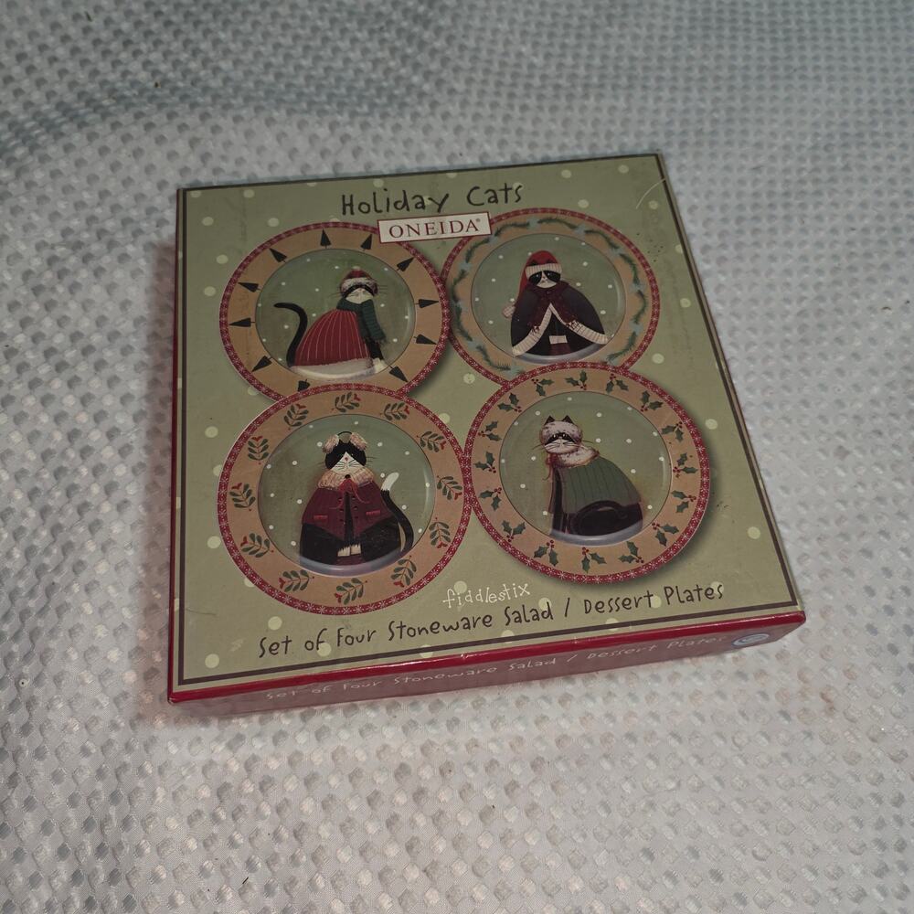 ONEIDA FIDDLESTIX SET OF 4 CHRISTMAS KITTY CATS PLATES